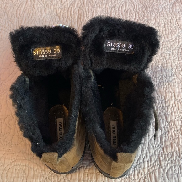 Size 8 (U.S.) women’s Miu Miu sneakers with crystals on the vamp - Picture 6 of 6